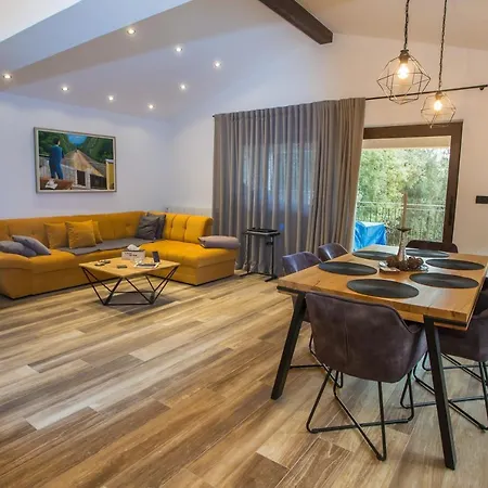 Holiday House Cisterna Vikendica *