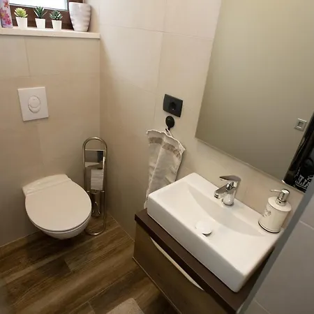 Vikendica Holiday House Cisterna